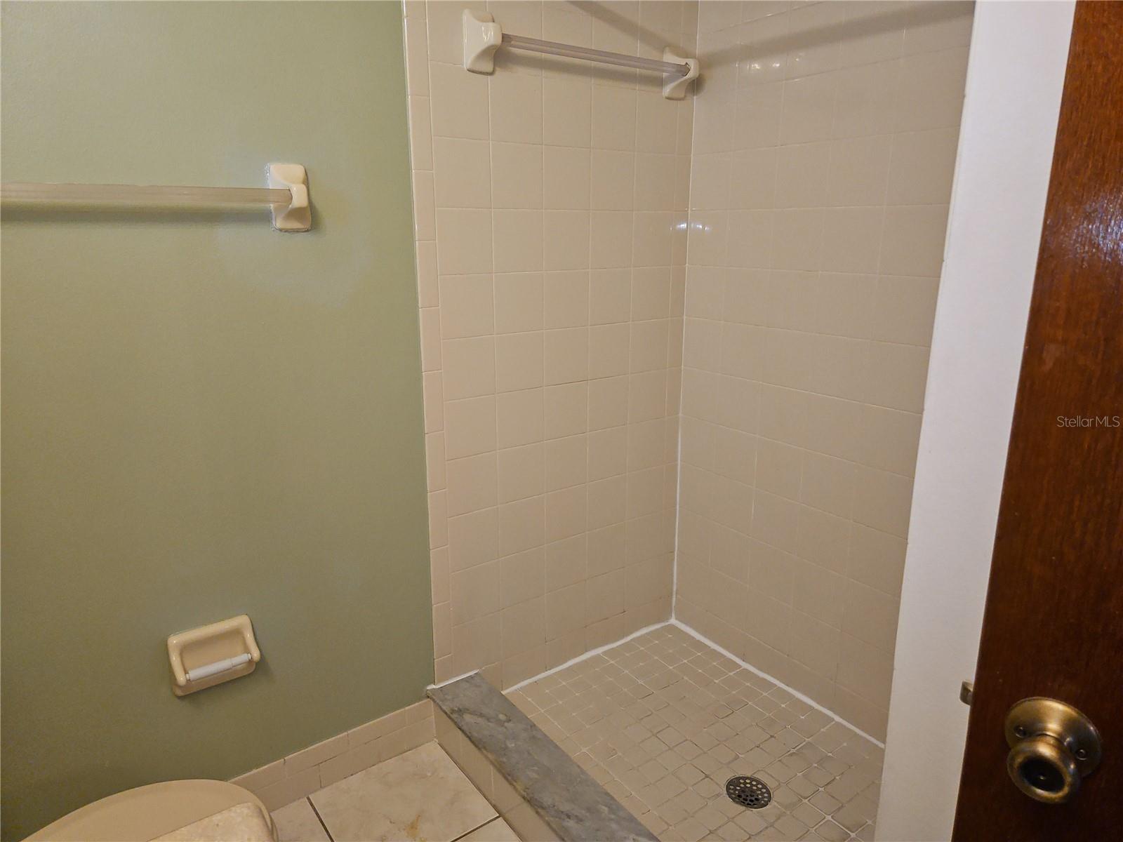 PALM CAY UN 02 & REPLAT/TRACTS - Residential