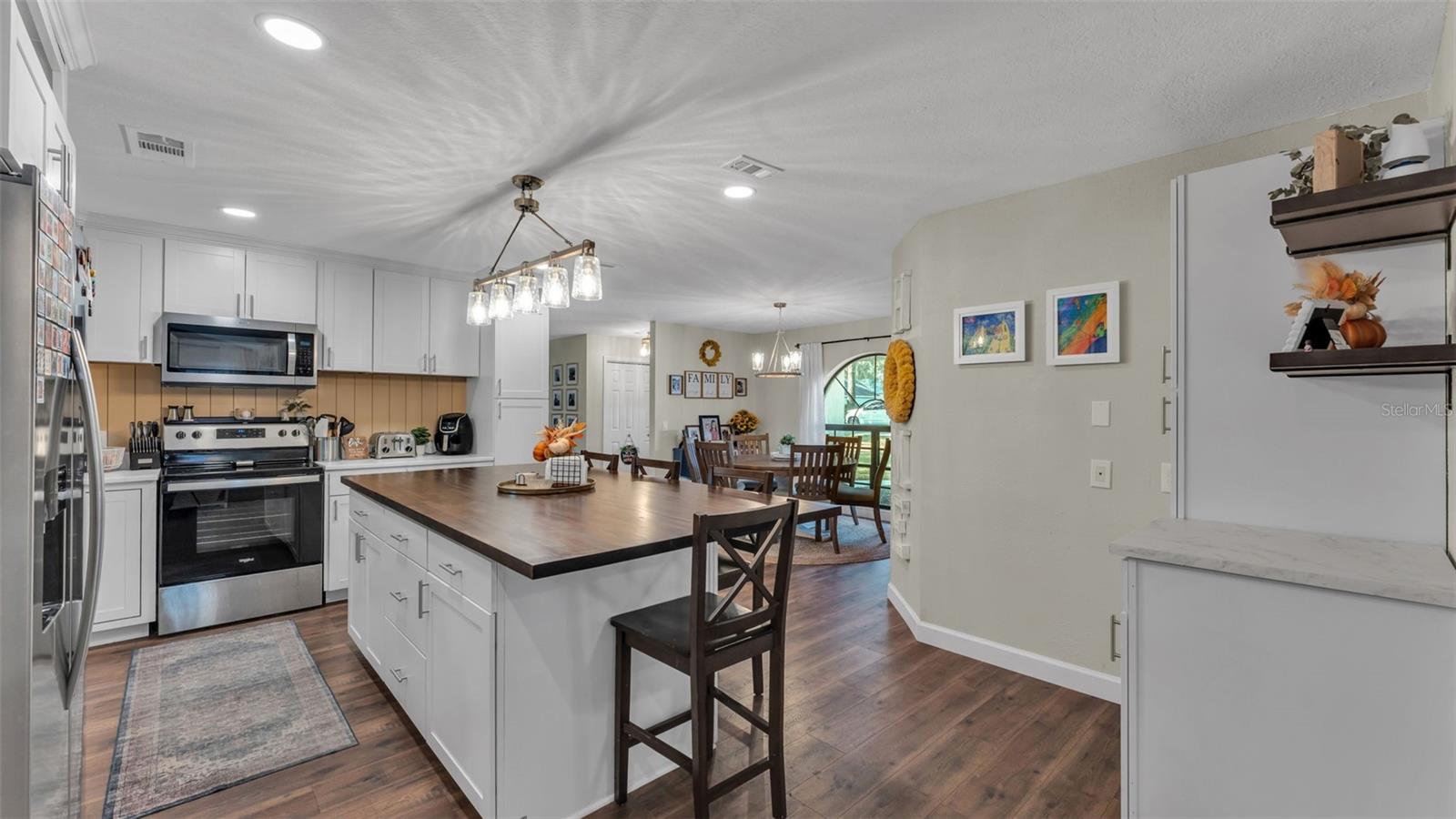 DEER BROOKE - Residential