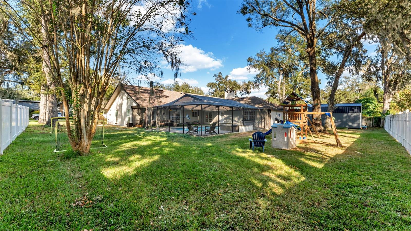 DEER BROOKE - Residential