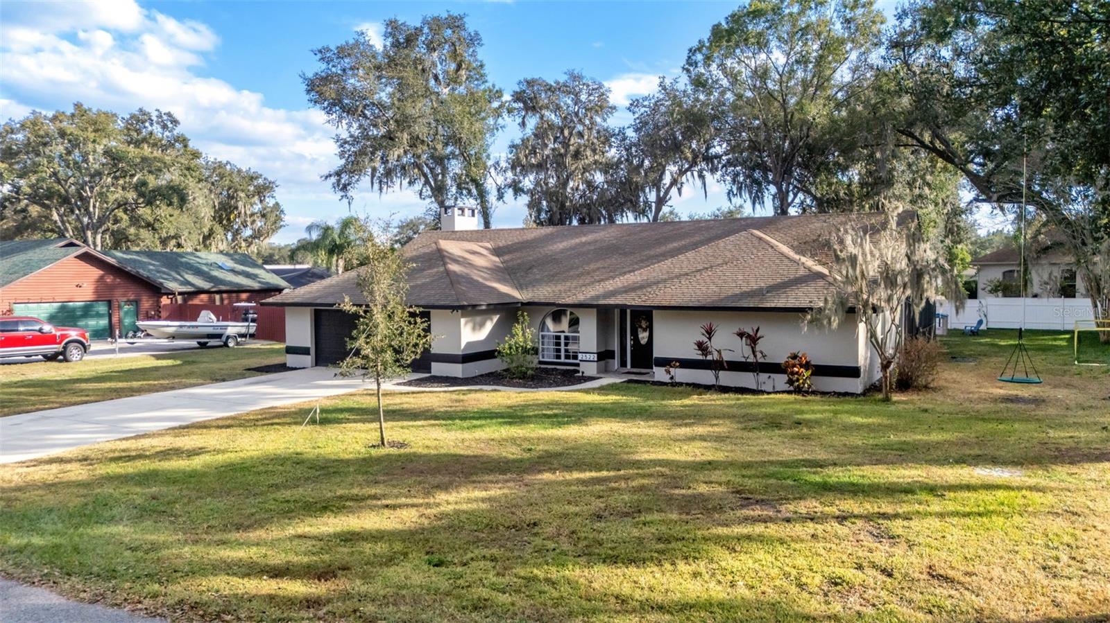 DEER BROOKE - Residential