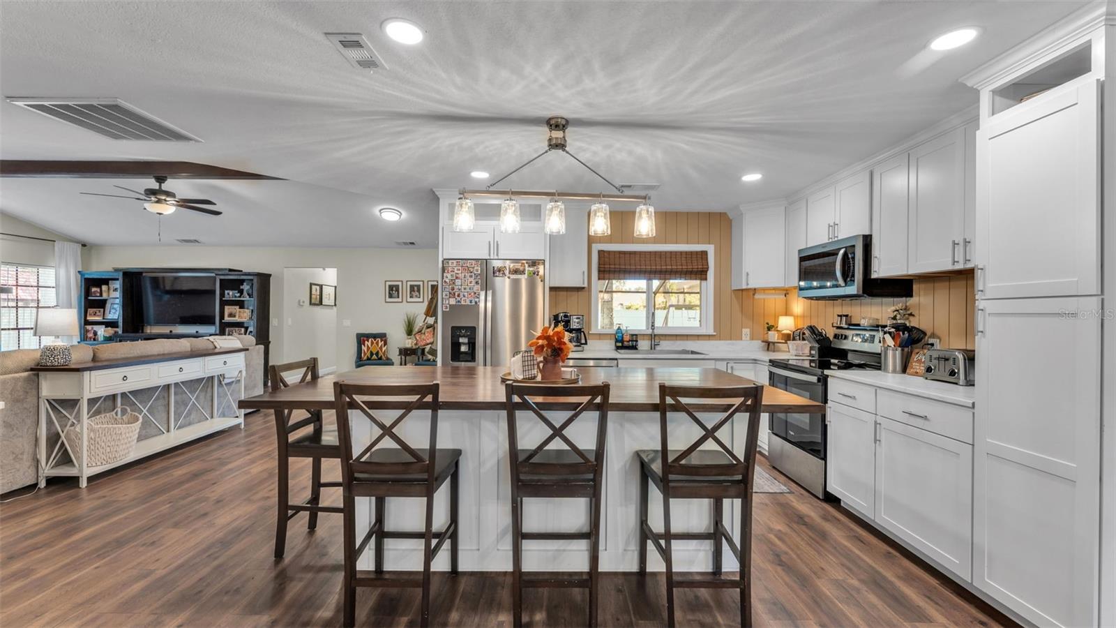 DEER BROOKE - Residential