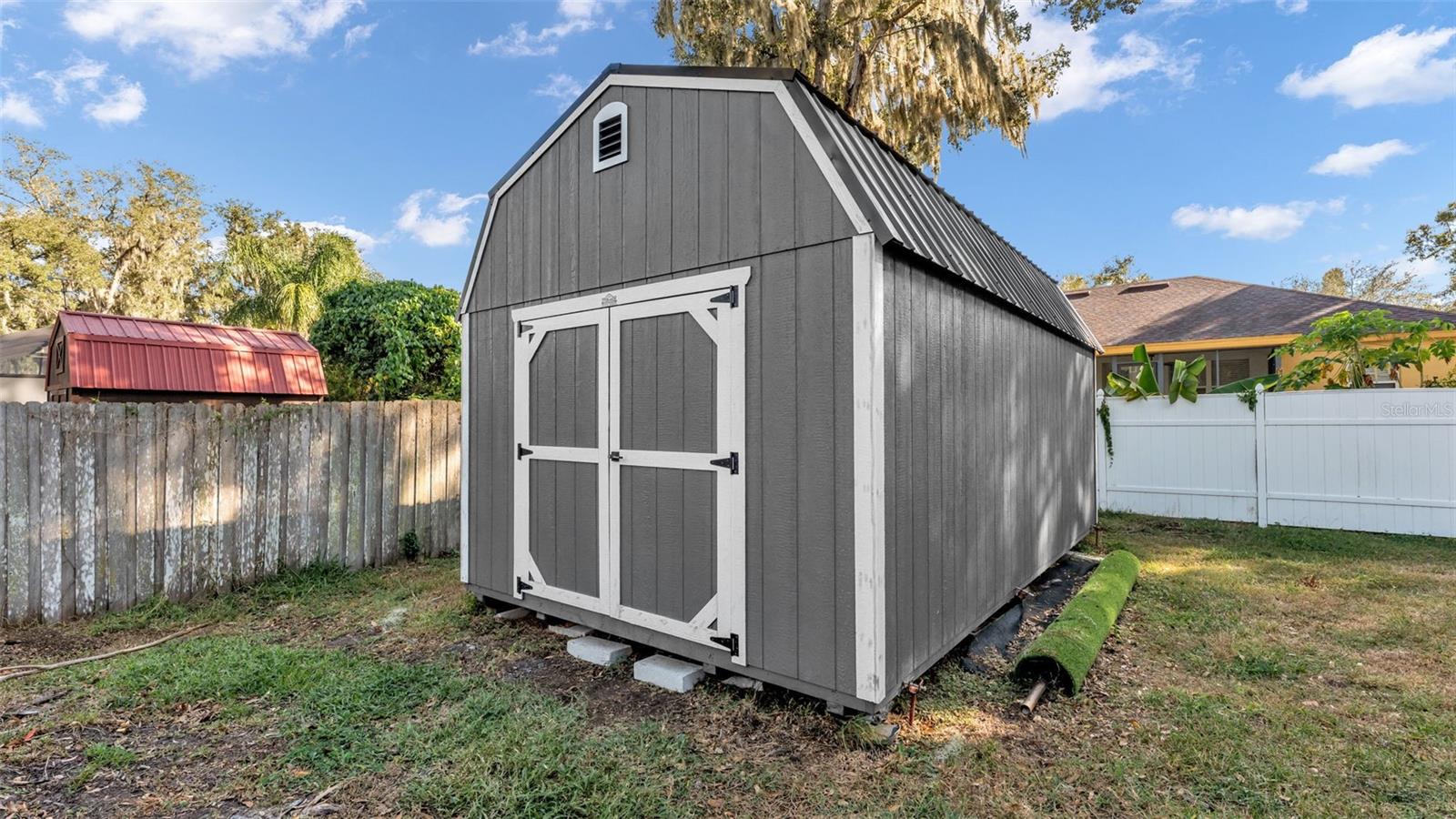 DEER BROOKE - Residential