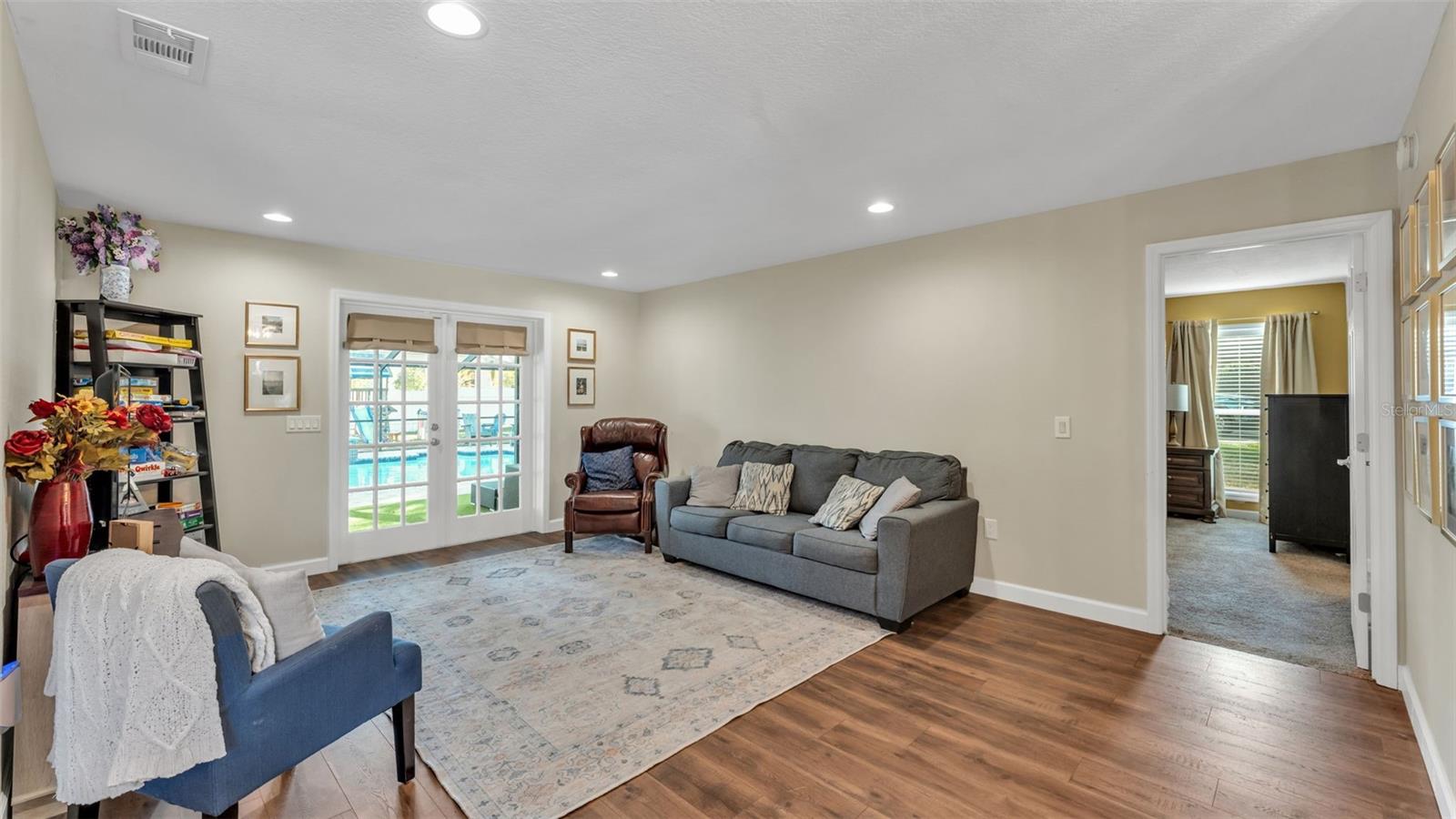 DEER BROOKE - Residential