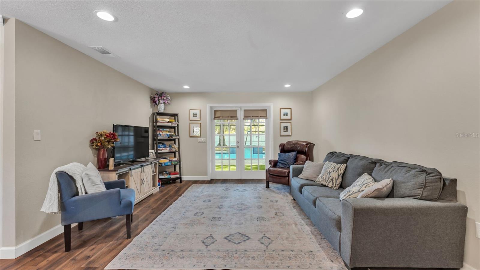 DEER BROOKE - Residential