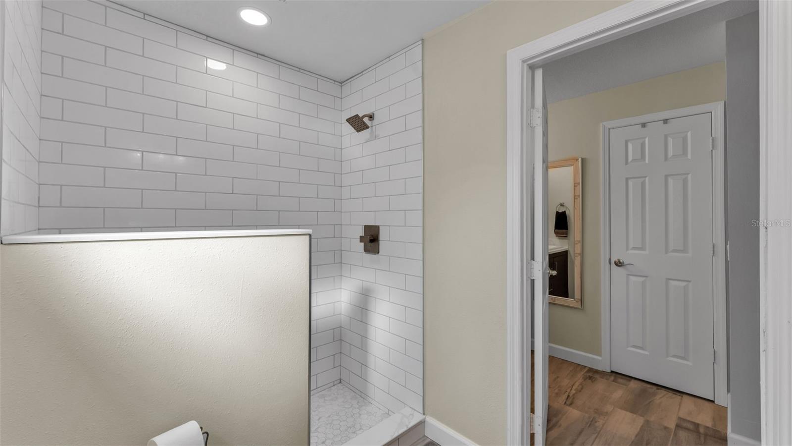 DEER BROOKE - Residential