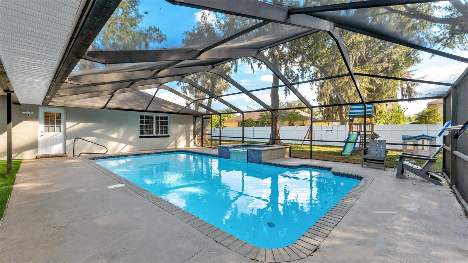 DEER BROOKE - Residential