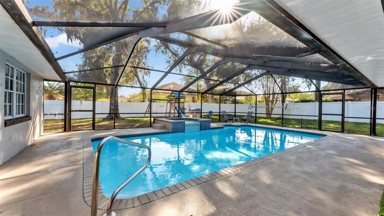 DEER BROOKE - Residential