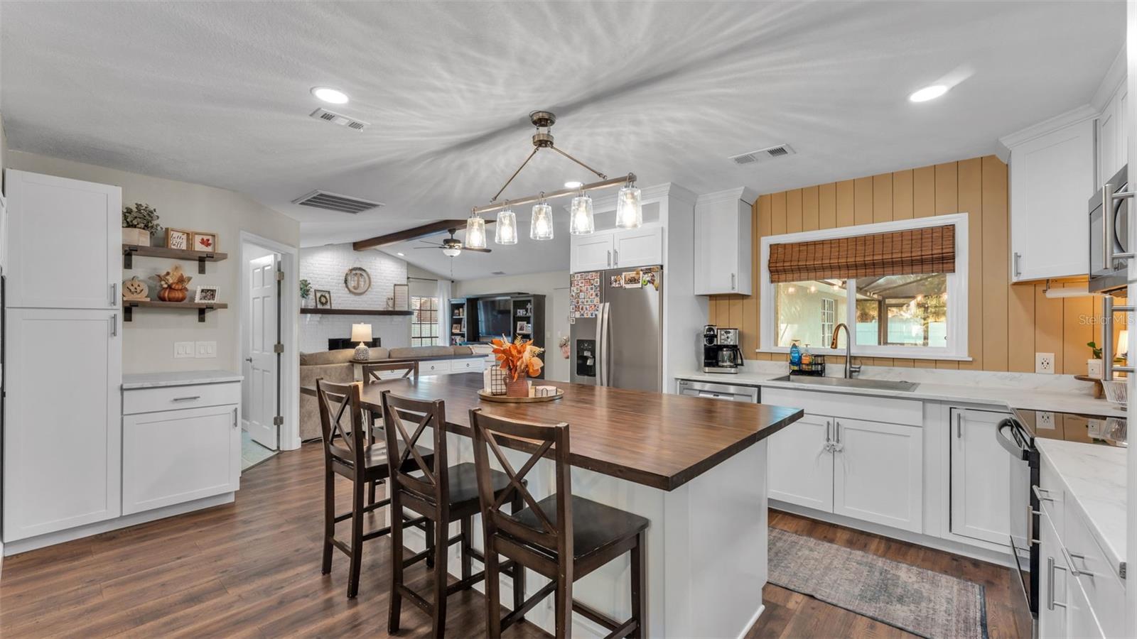 DEER BROOKE - Residential