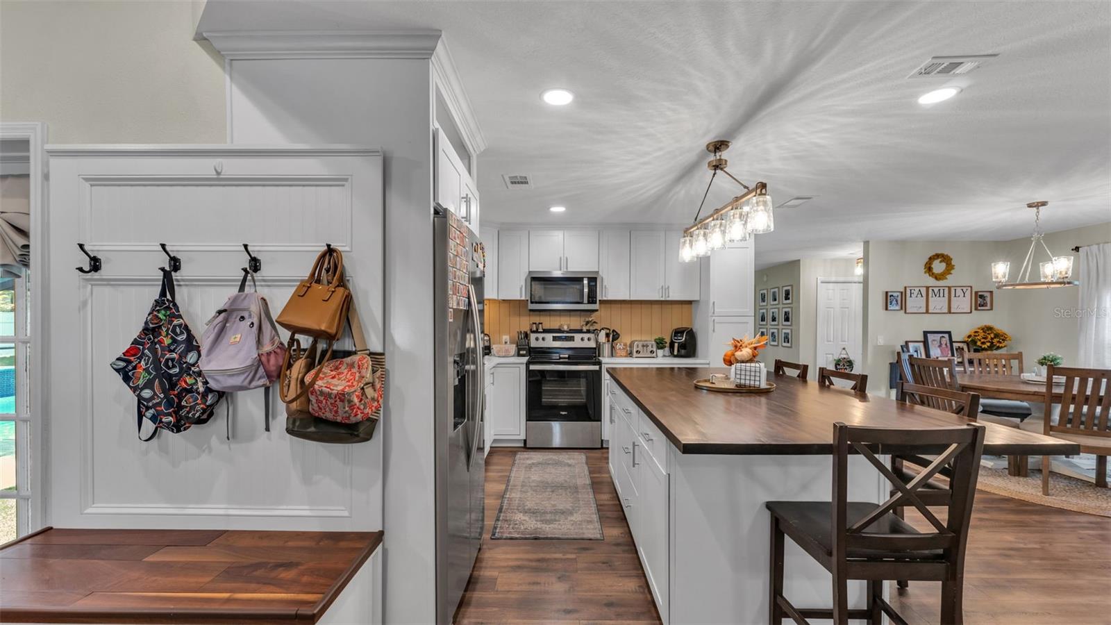 DEER BROOKE - Residential