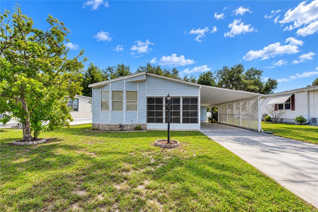 Photo of 38012 Lawanda Loop, Zephyrhills, FL 33542 (MLS # TB8553525)