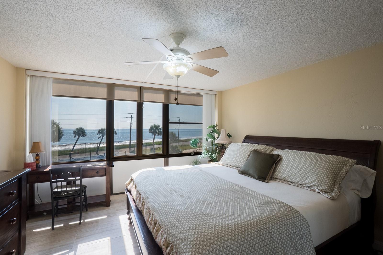 NAUTILUS CONDO - Residential