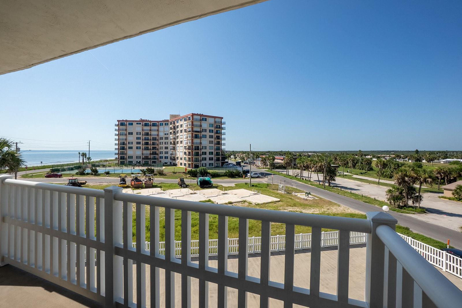 NAUTILUS CONDO - Residential