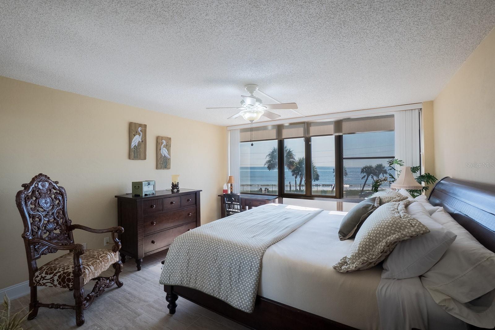 NAUTILUS CONDO - Residential