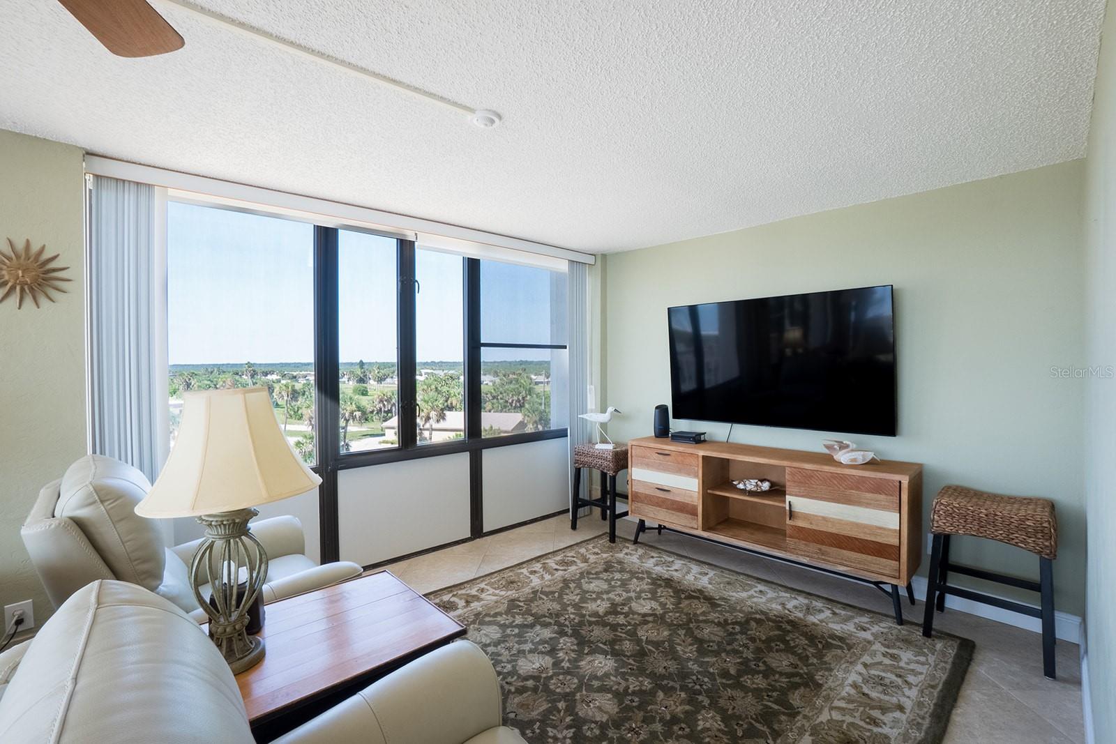 NAUTILUS CONDO - Residential