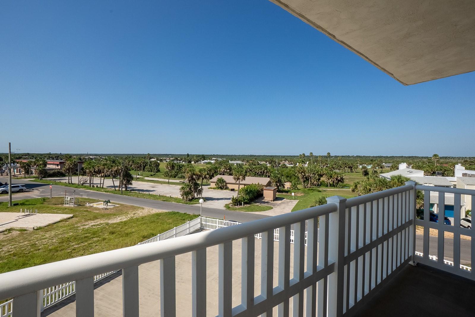 NAUTILUS CONDO - Residential