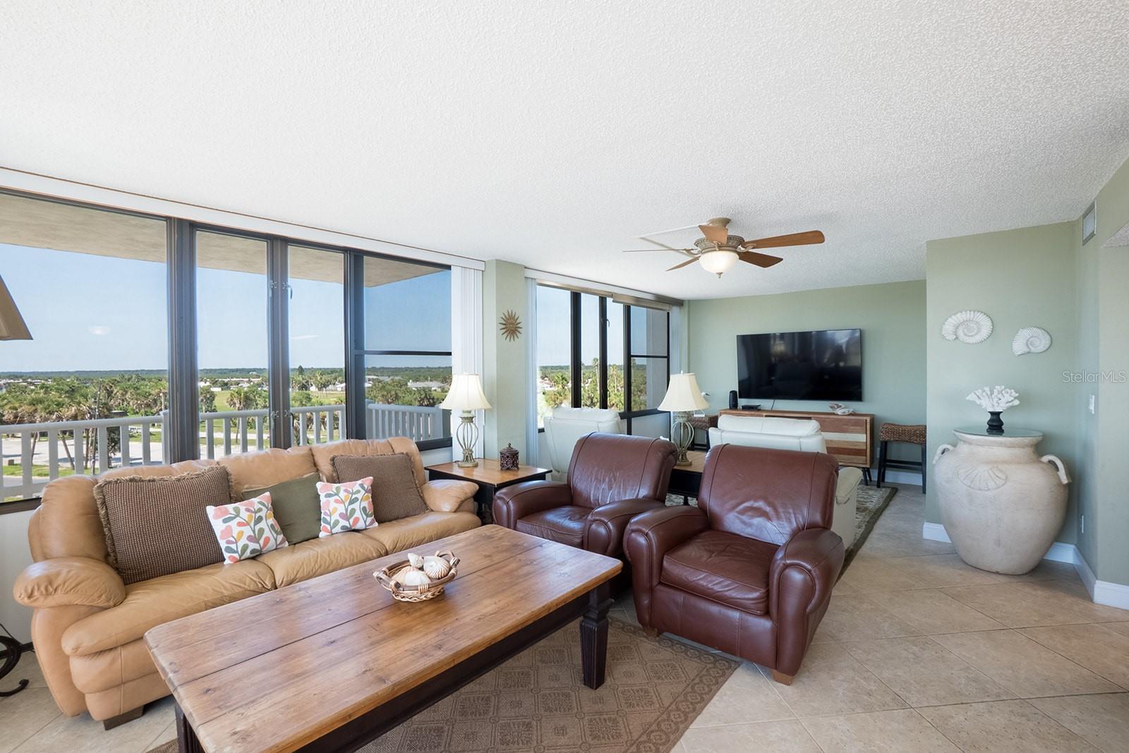 NAUTILUS CONDO - Residential