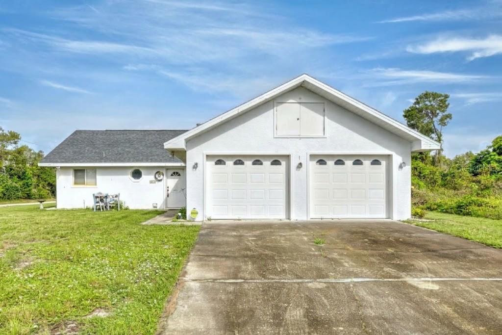 Photo of 450 Rose Ln, Lake Placid, FL 33852 (MLS # TB8556291)