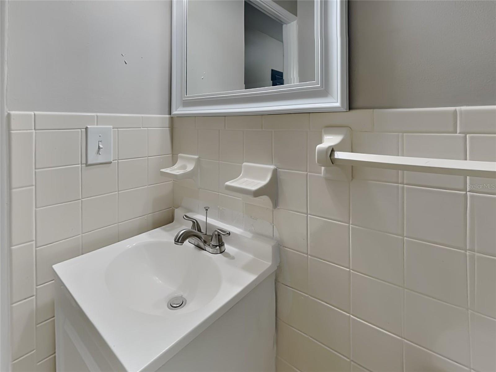 BLOSSOM BROOK - Residential Lease