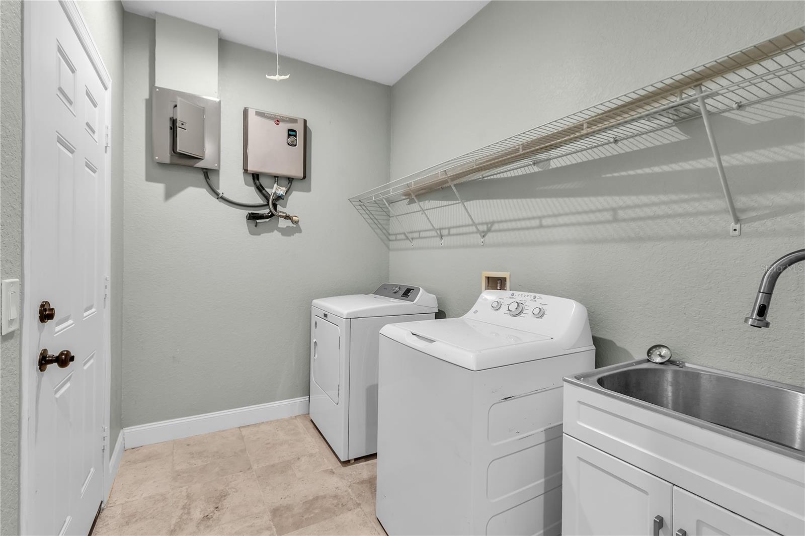 CARVER PARK - Residential