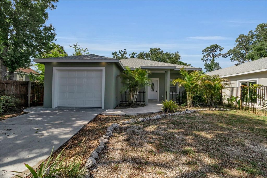 Photo of 1536 25th Street, Sarasota, FL 34234 (MLS # A4694175)