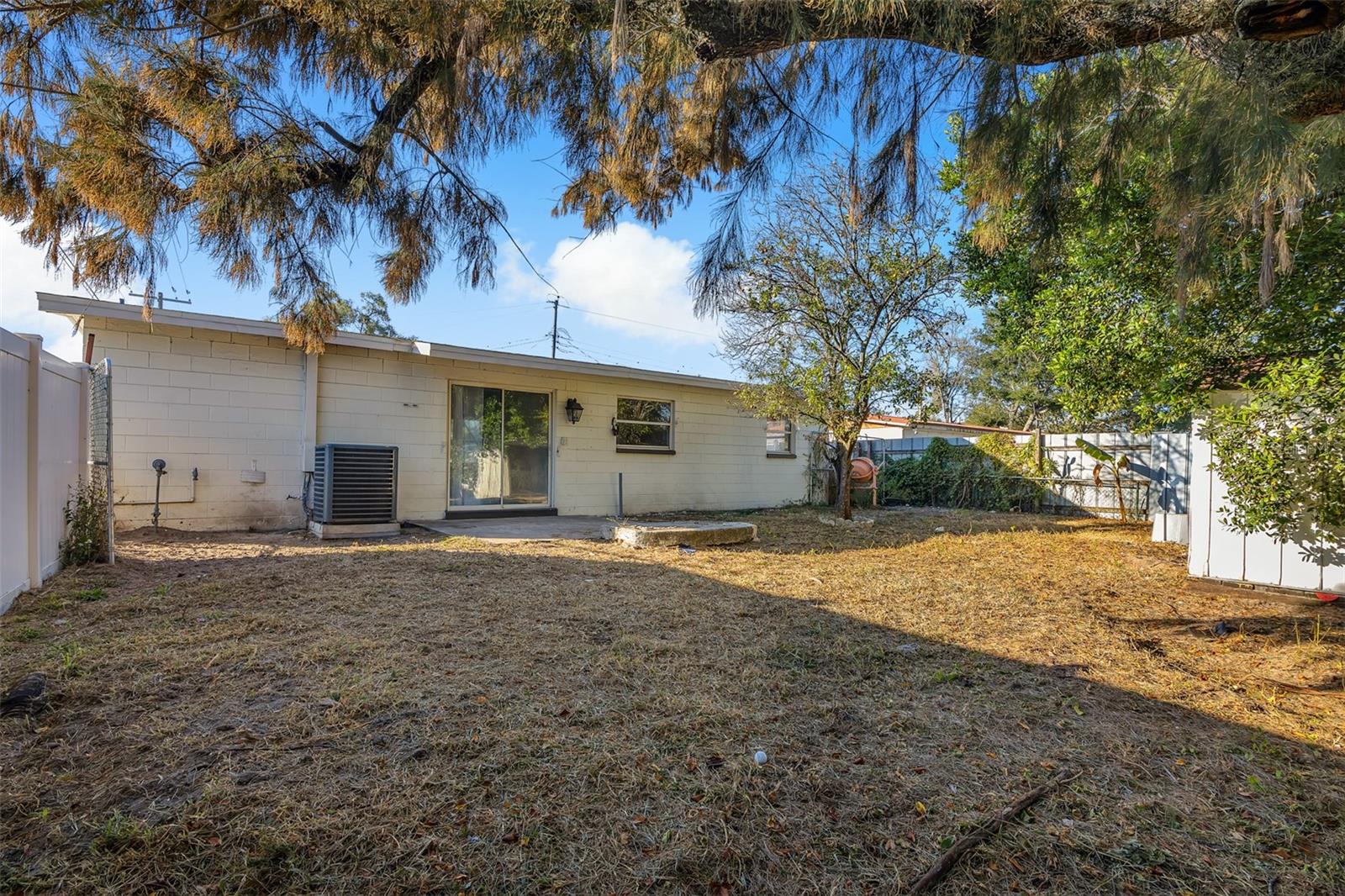 MELANIE MANOR SUB - Residential