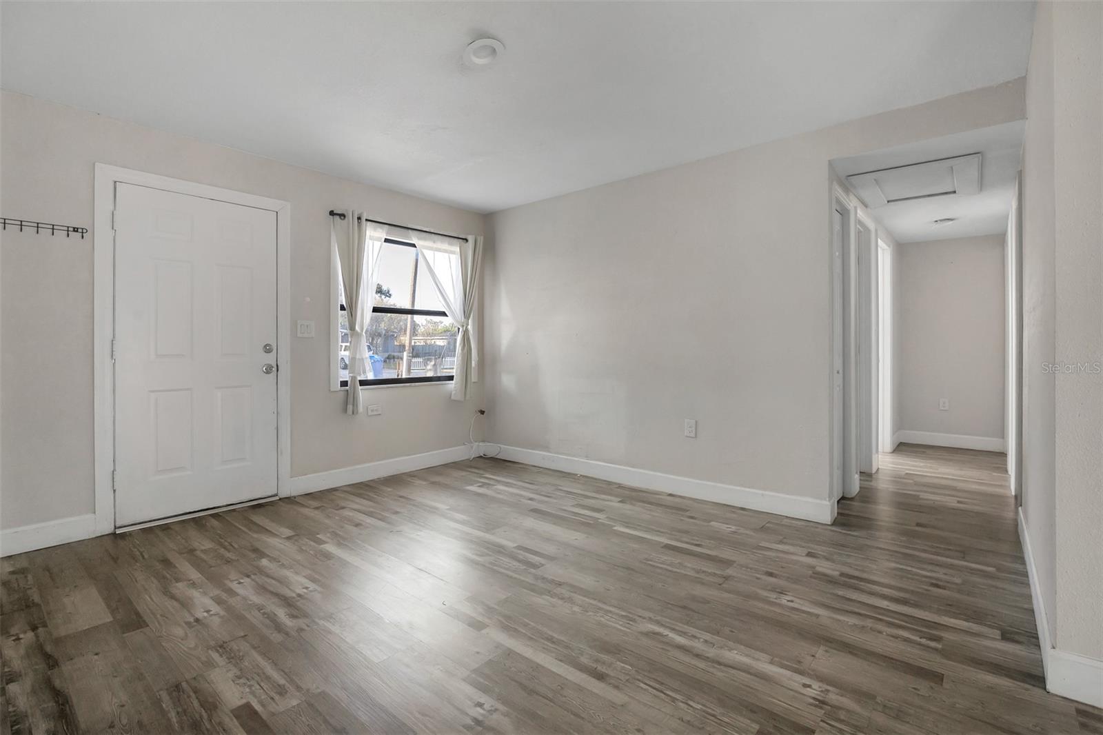 MELANIE MANOR SUB - Residential