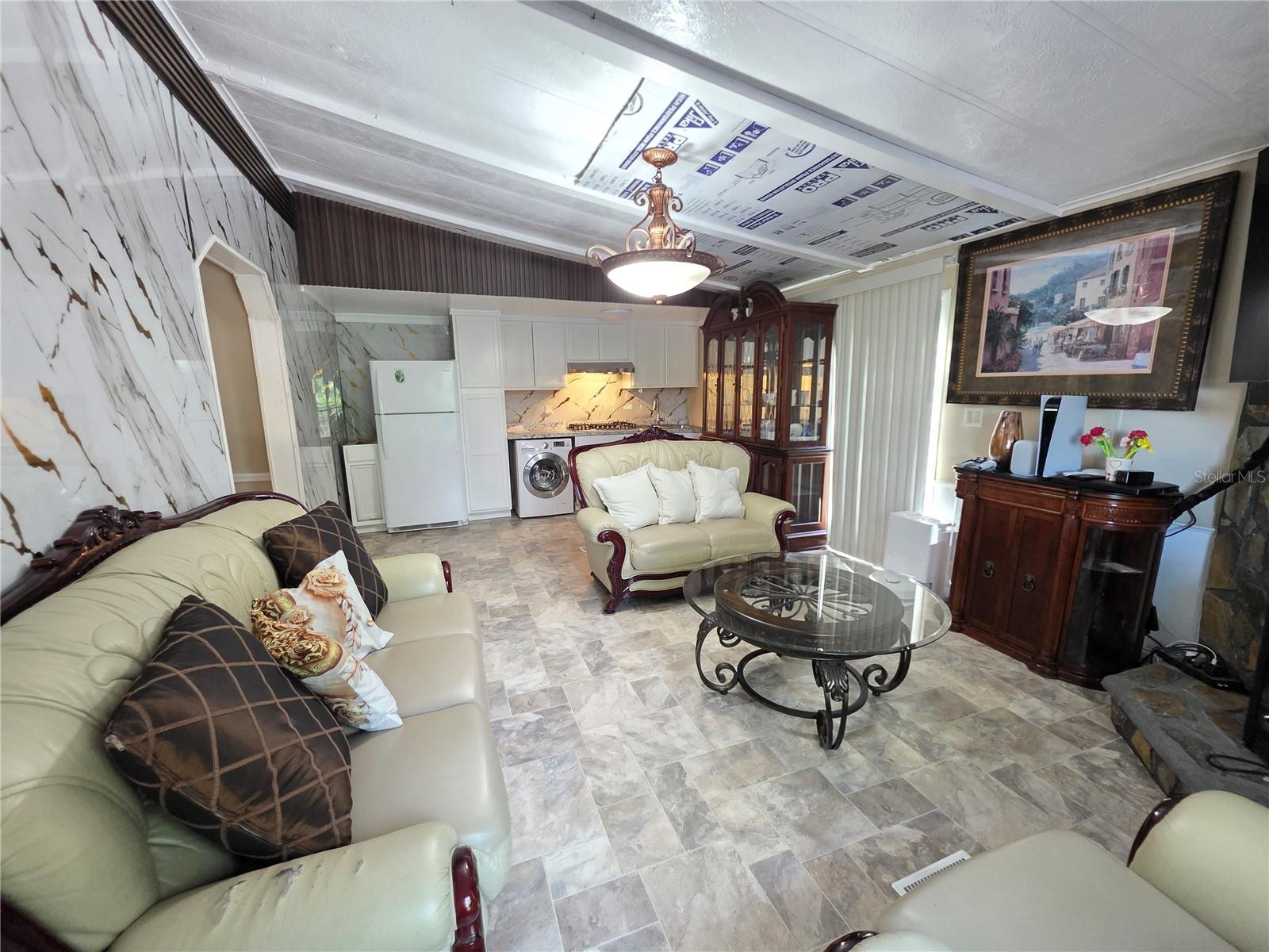 ROCKRIDGE RANCHETTES - Residential
