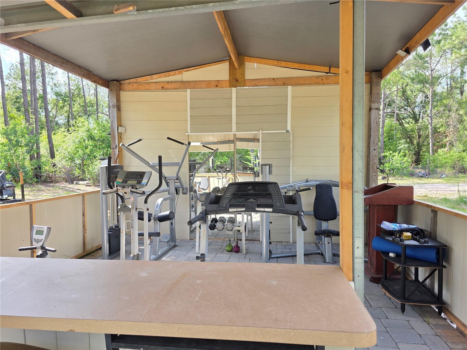 ROCKRIDGE RANCHETTES - Residential
