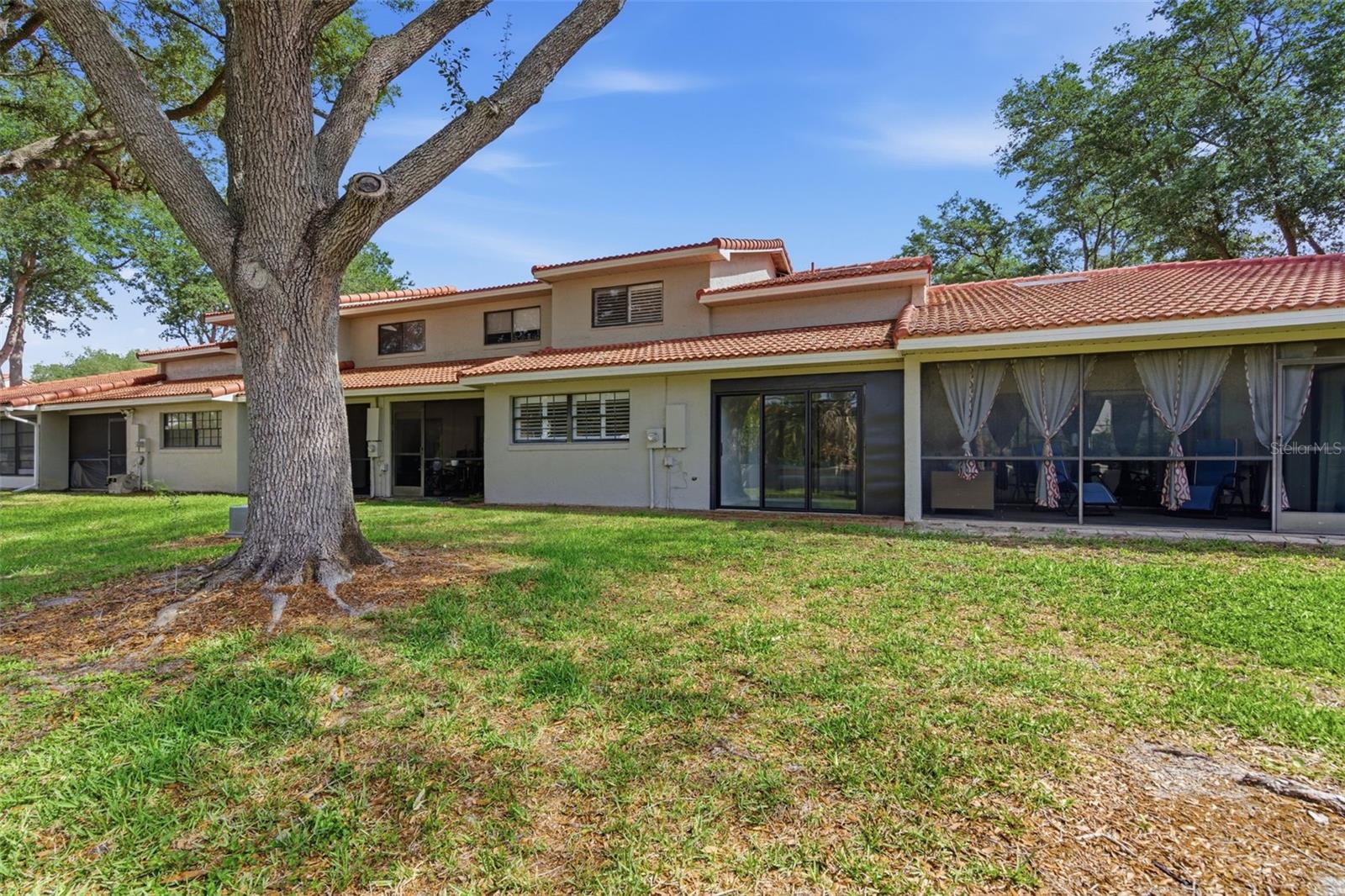 SANDPOINTE TWNHS SEC 02 - Residential