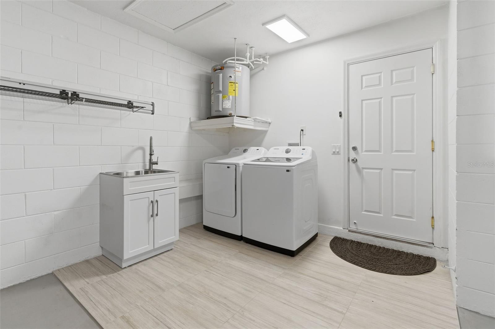 SANDPOINTE TWNHS SEC 02 - Residential