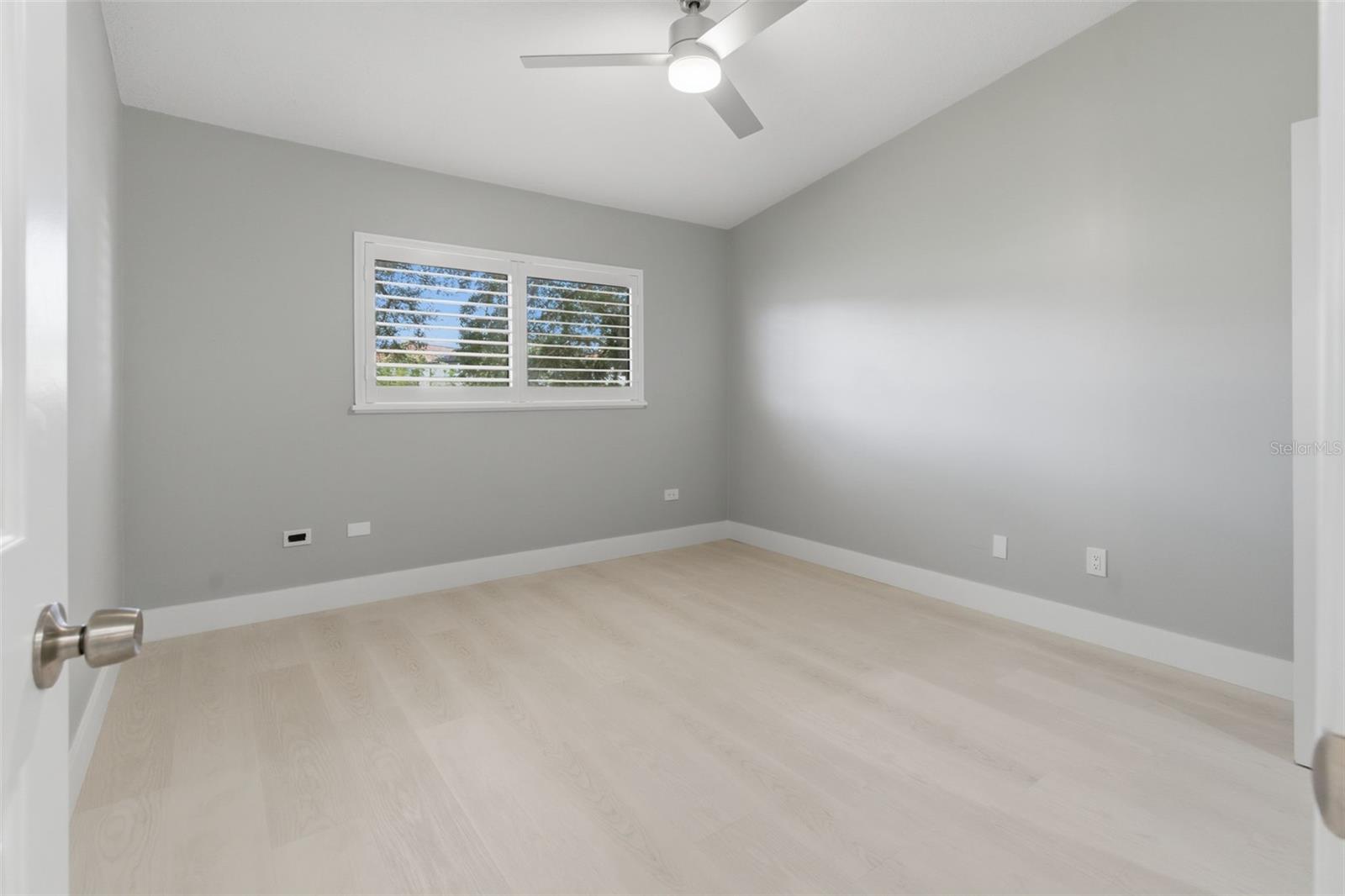 SANDPOINTE TWNHS SEC 02 - Residential