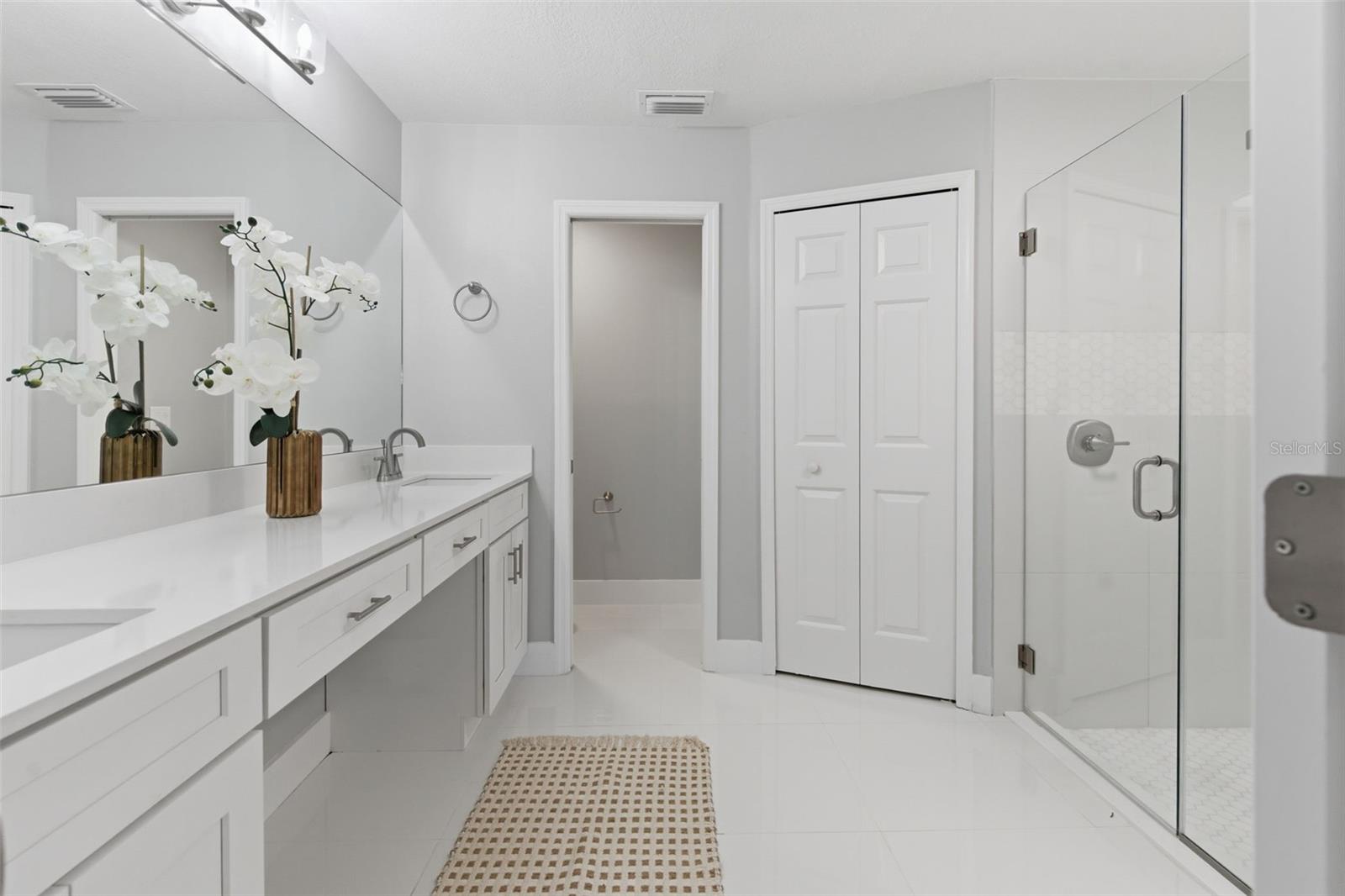 SANDPOINTE TWNHS SEC 02 - Residential