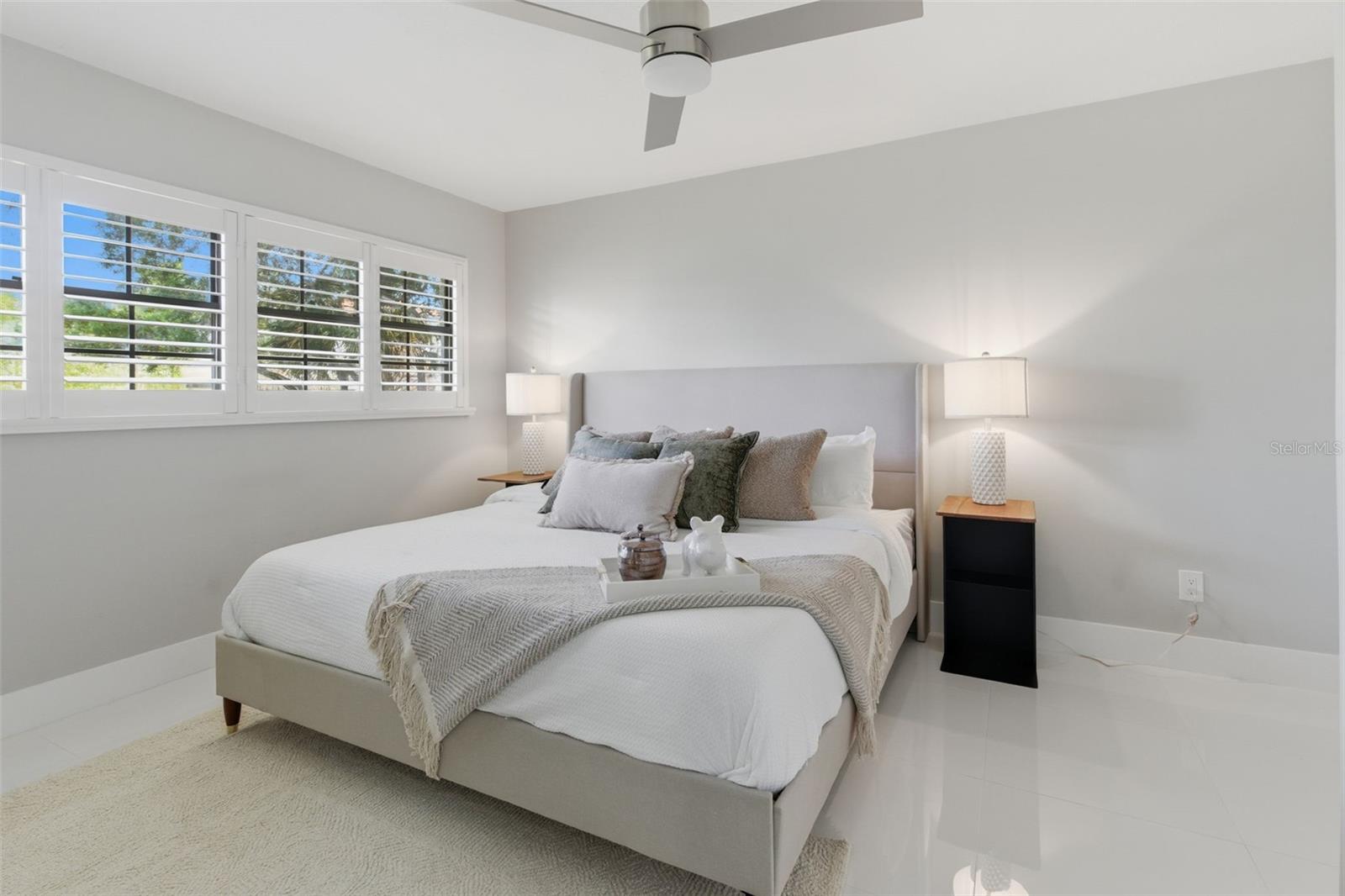 SANDPOINTE TWNHS SEC 02 - Residential