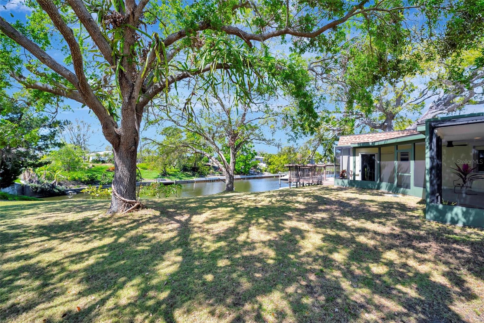 SOUTH GATE - Residential