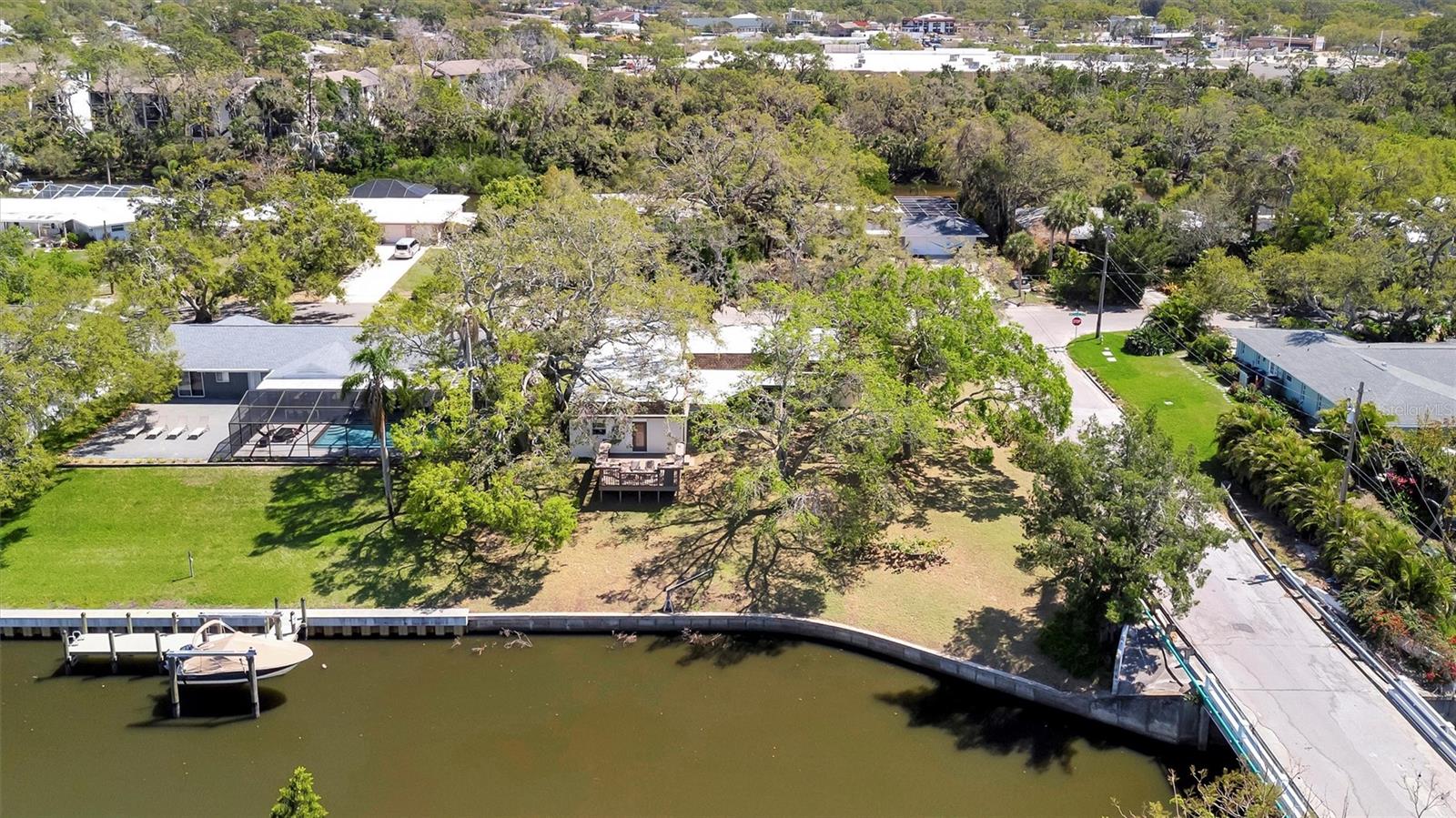 SOUTH GATE - Residential