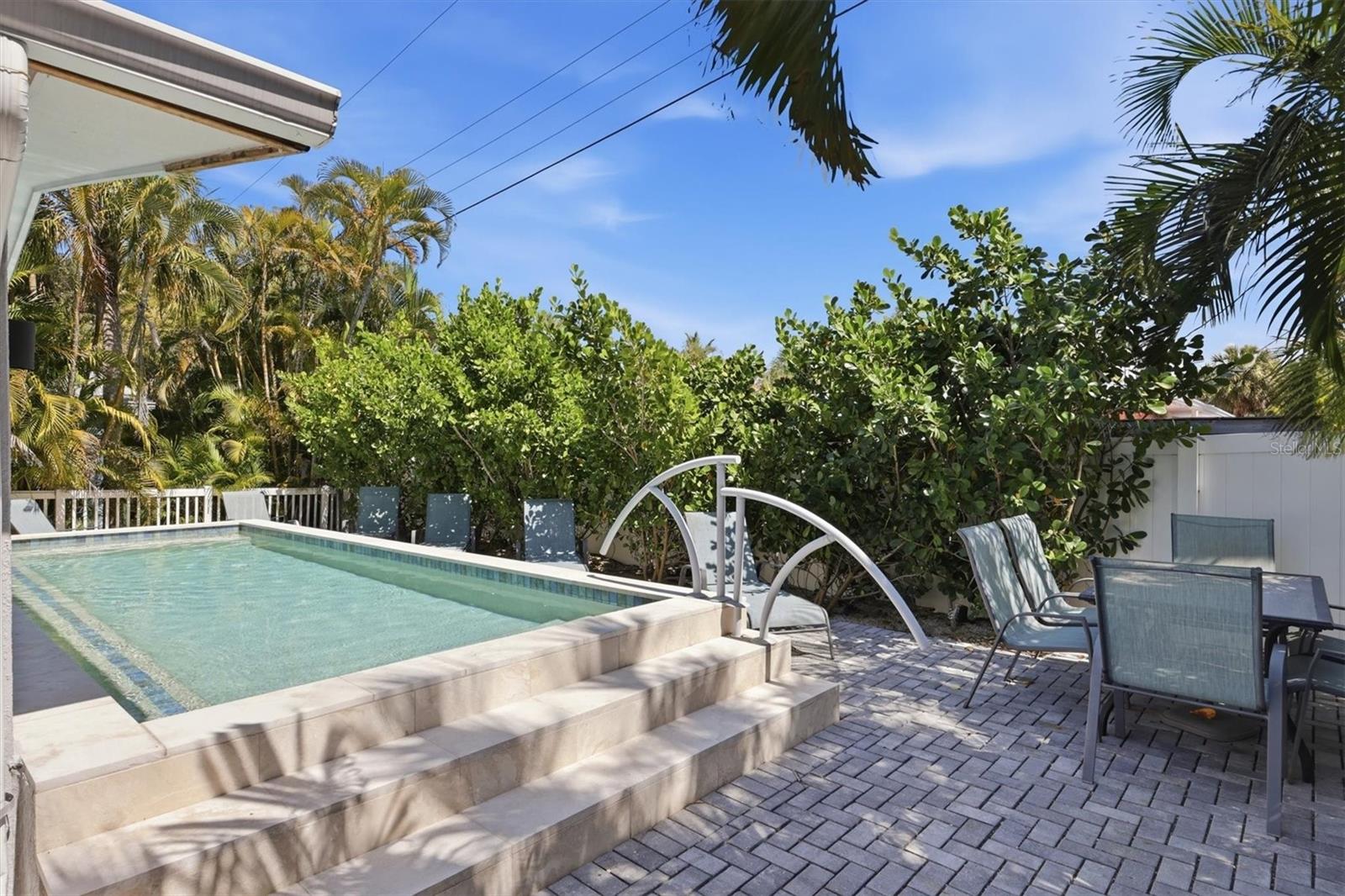 NEPTUNES GARDENS - Residential