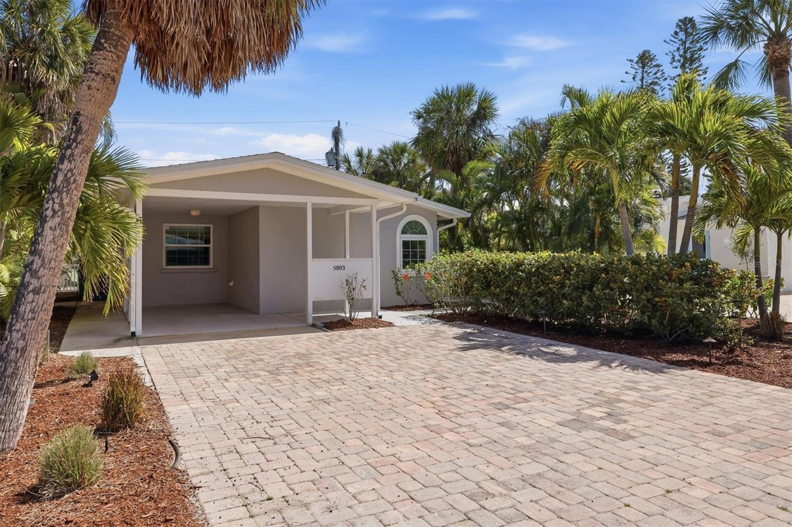 NEPTUNES GARDENS - Residential