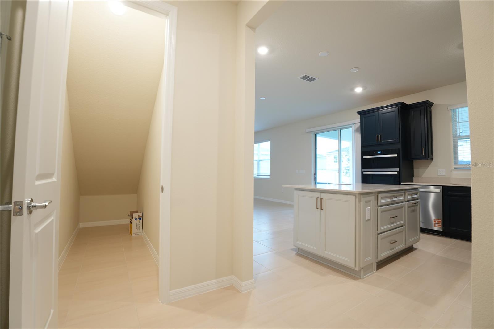 WINTER GROVE - Residential Lease