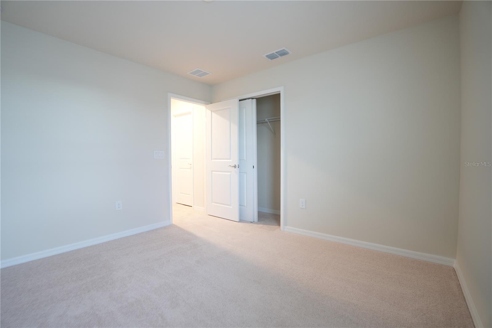 WINTER GROVE - Residential Lease