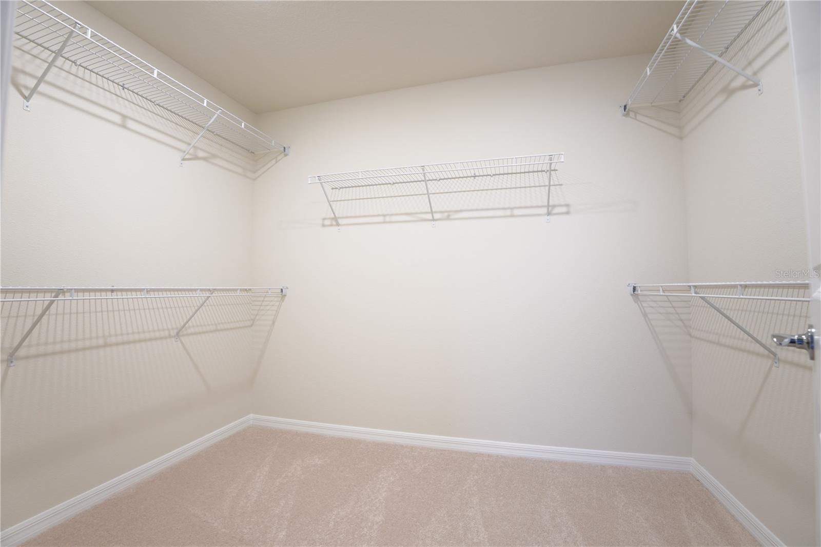 WINTER GROVE - Residential Lease