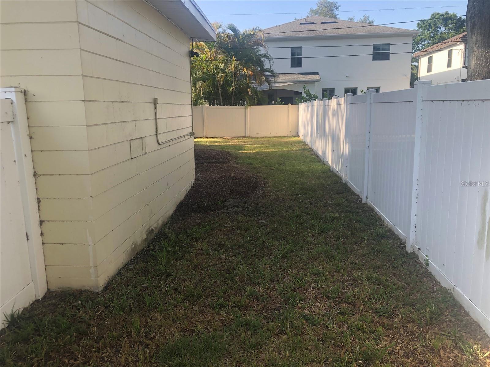 BEL MAR UNIT 4 - Residential Lease