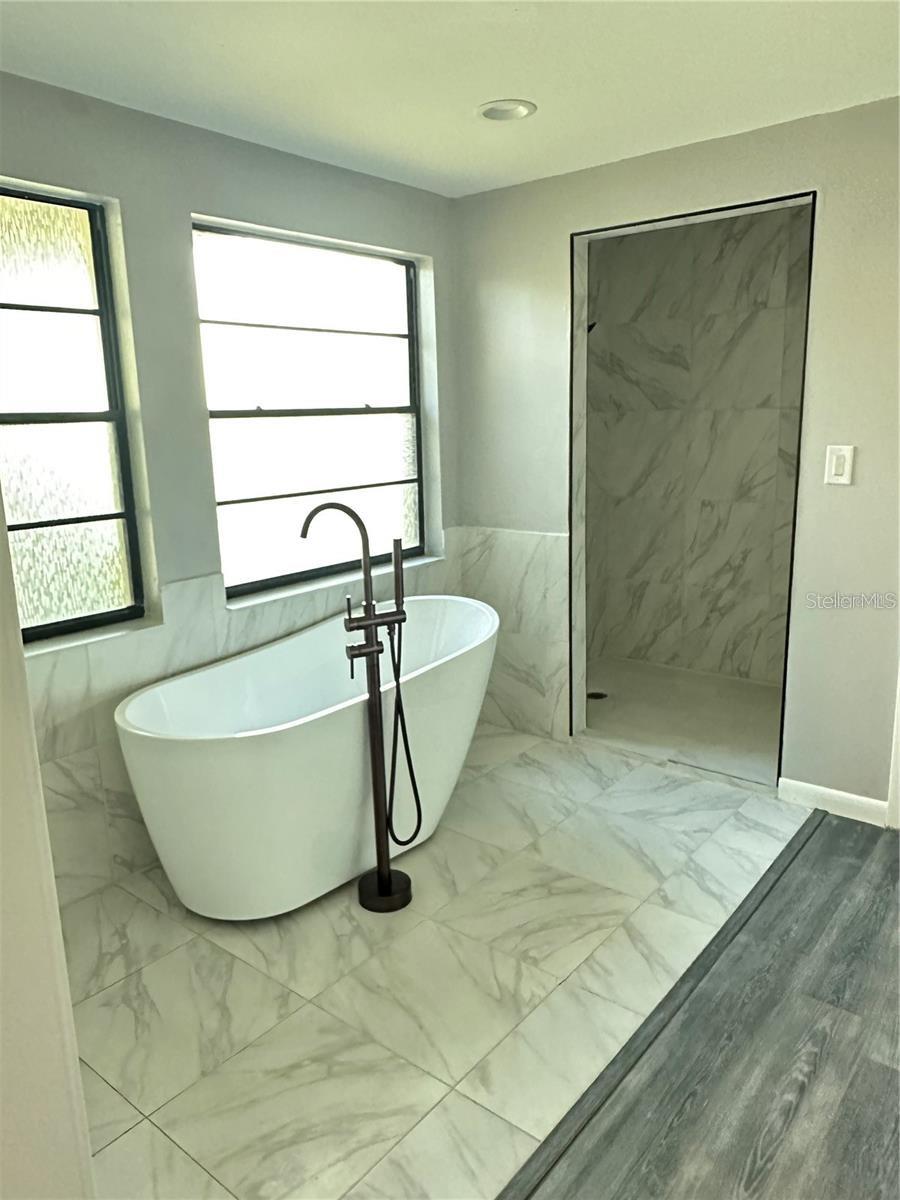 BEL MAR UNIT 4 - Residential Lease