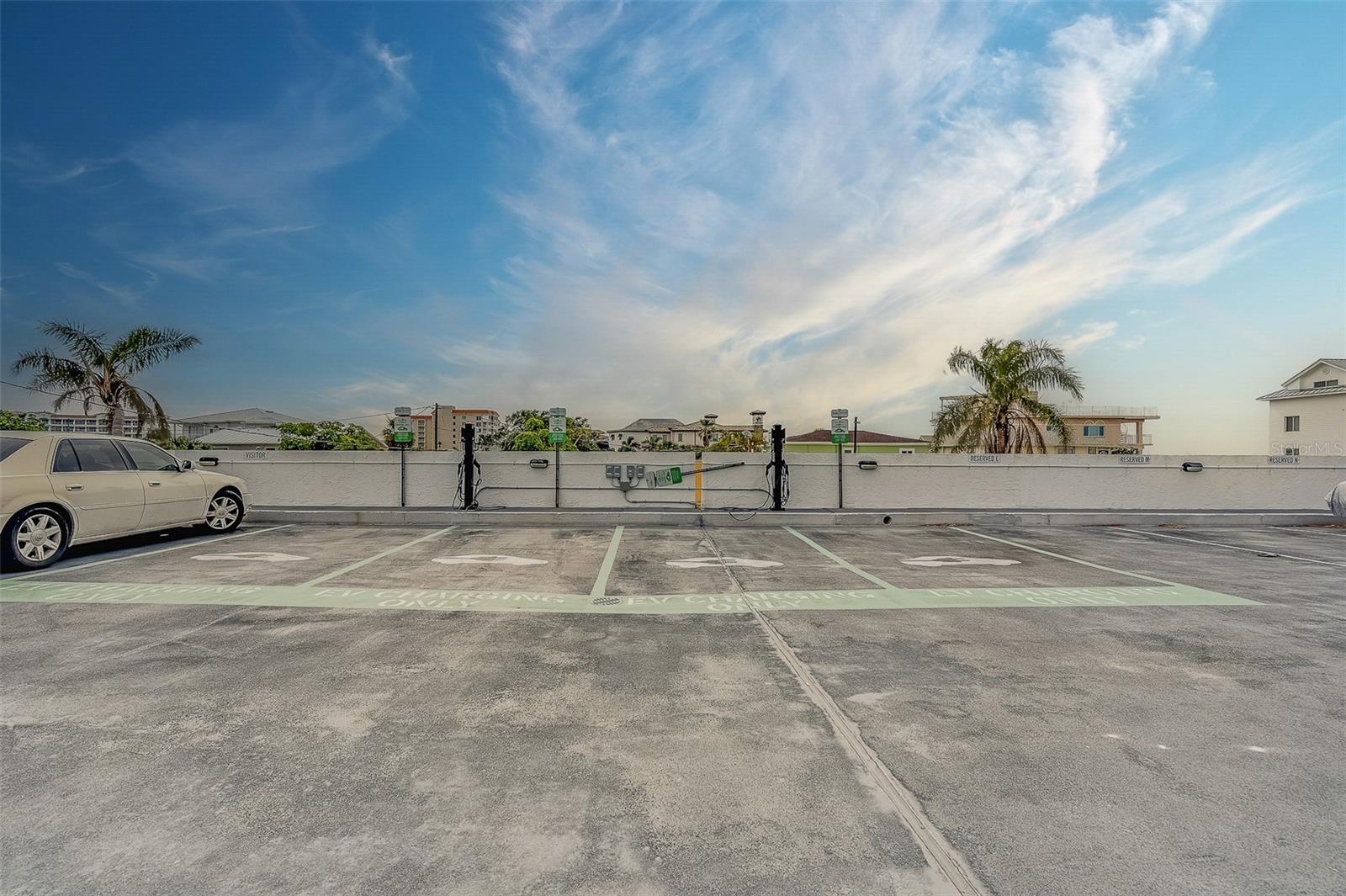 REDINGTON TOWERS 1 CONDO - Residential Lease