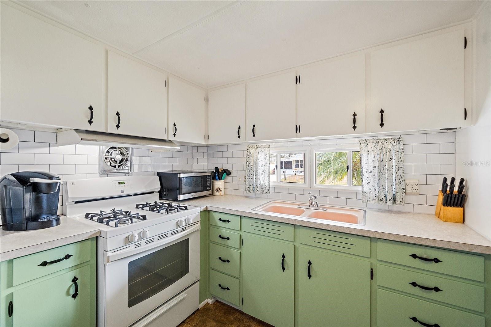 LEISURE LAKE MOBILE HOME PARK CO-OP - Residential