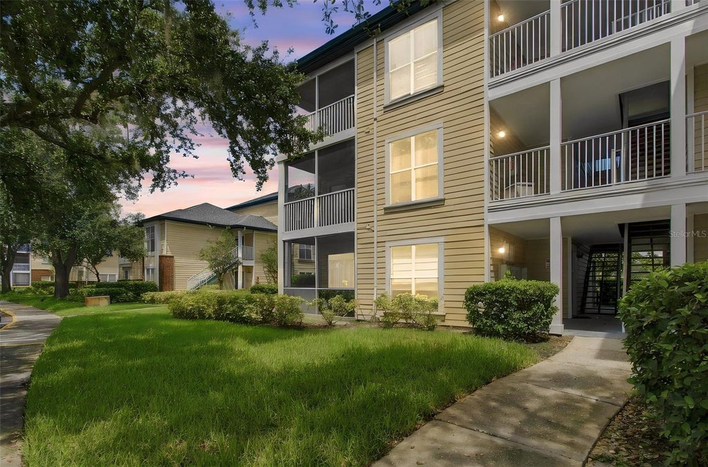 Photo of 4115 Chatham Oak Court #215, Tampa, FL 33624 (MLS # TB8547252)