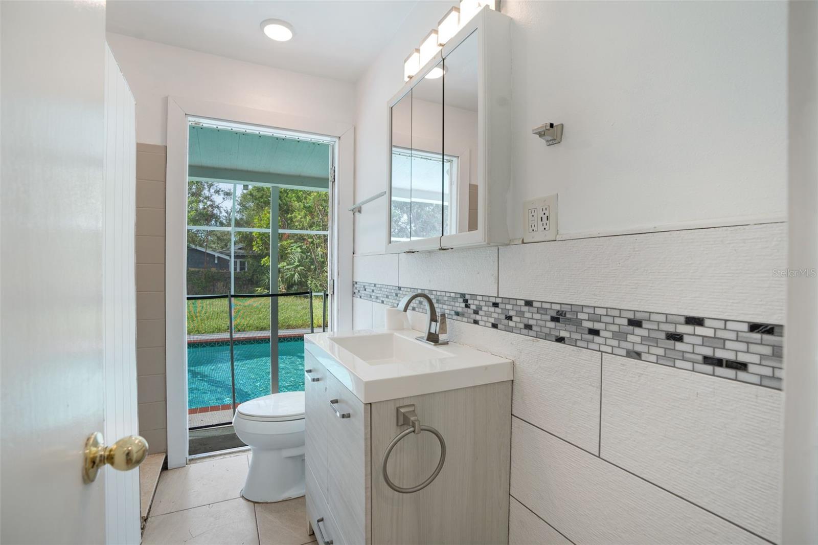 EDGEMERE - Residential