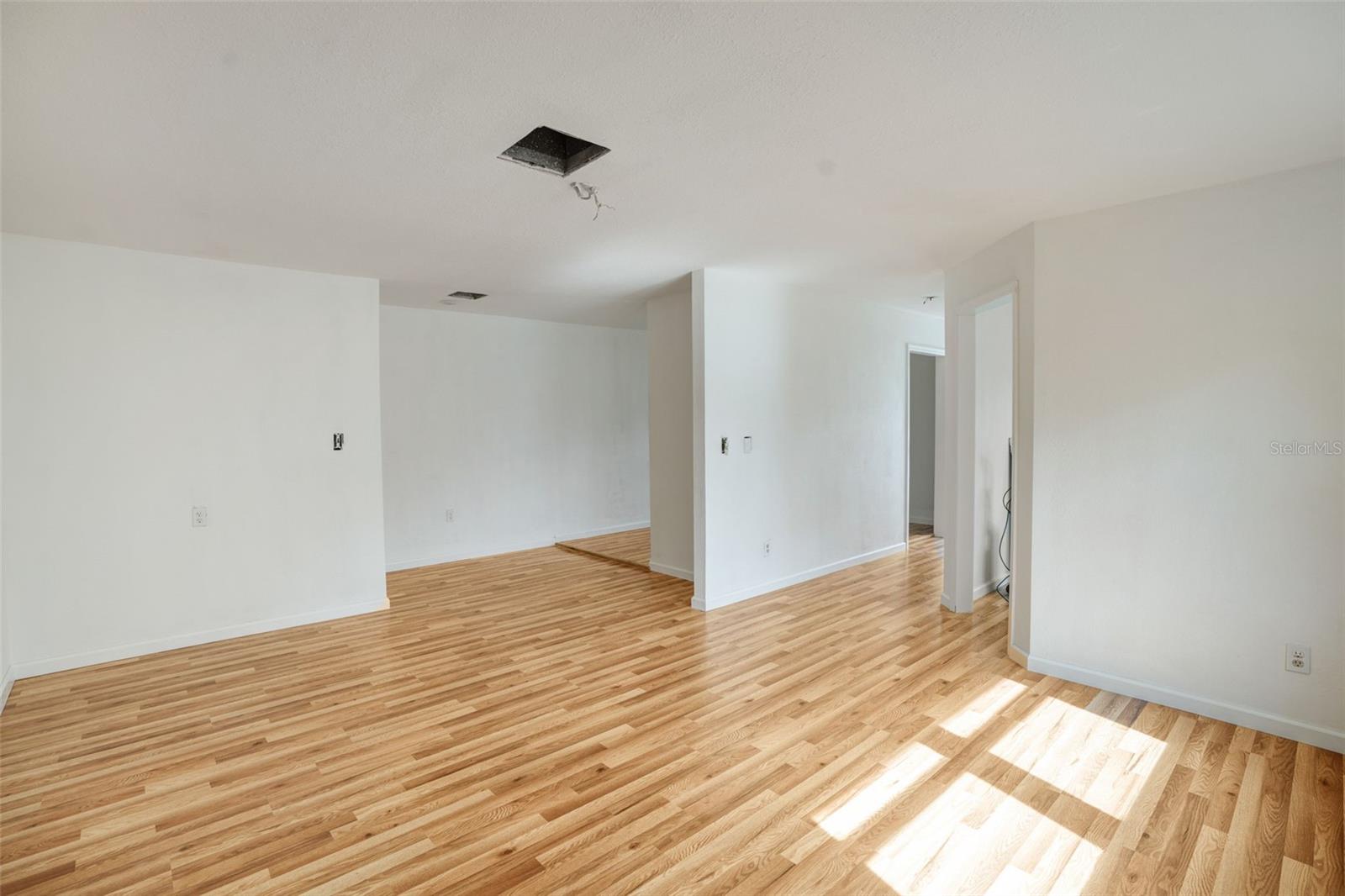 EDGEMERE - Residential