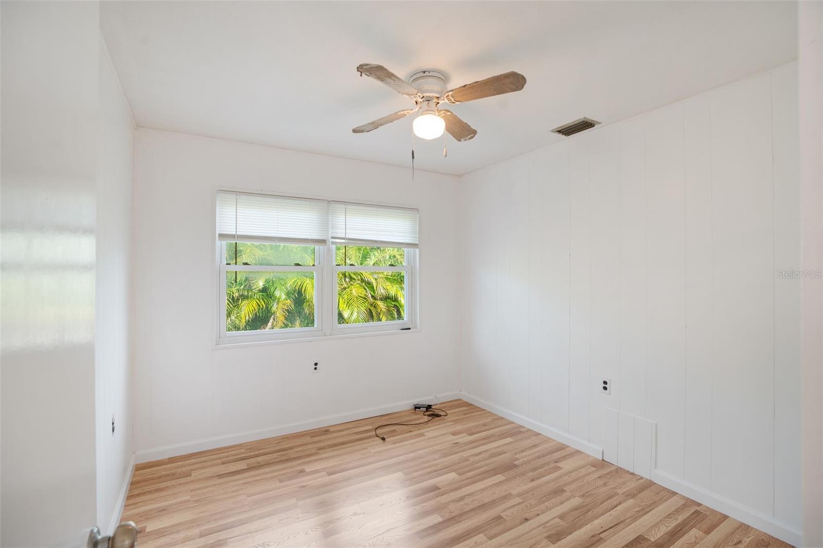 EDGEMERE - Residential