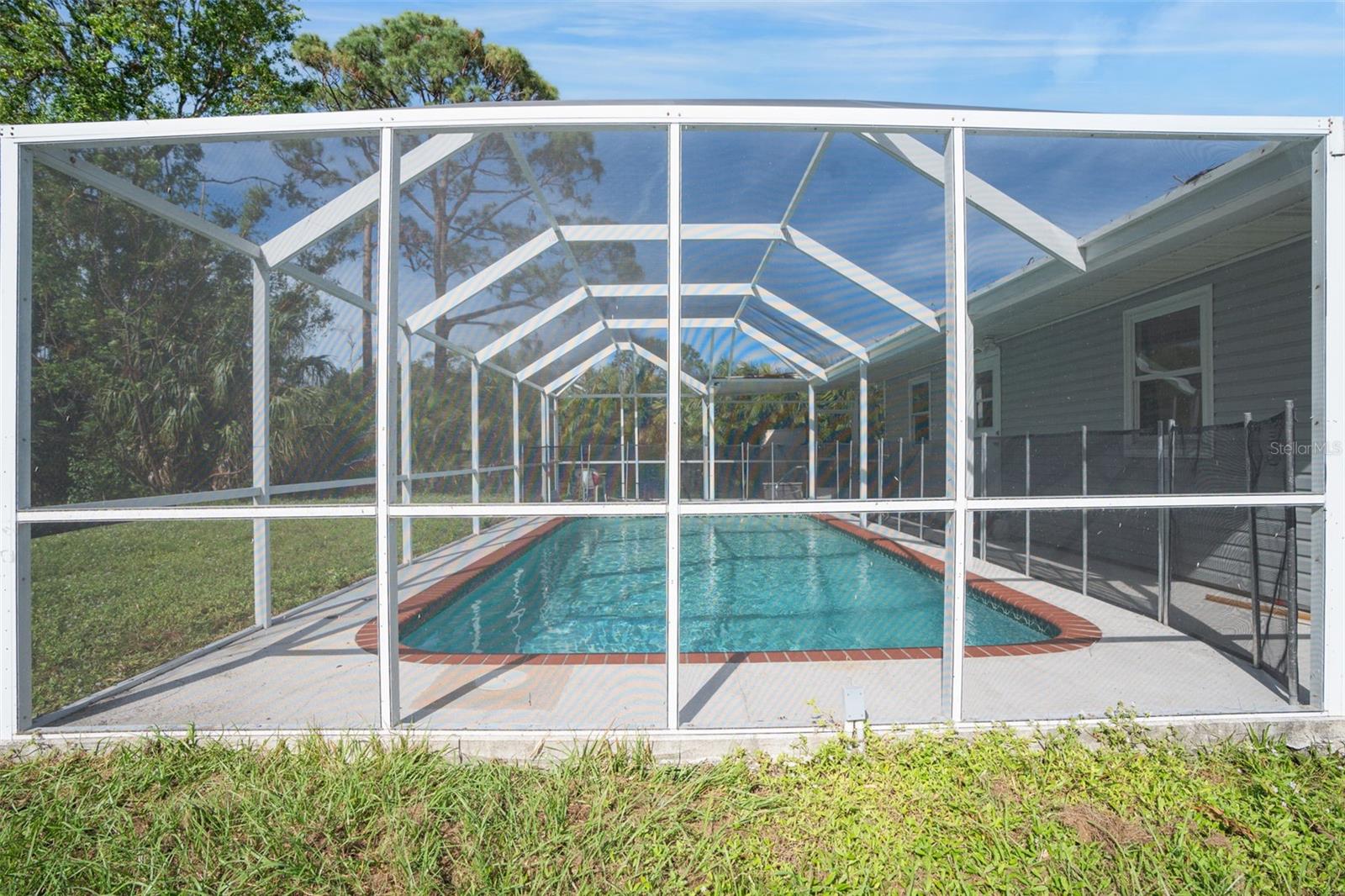 EDGEMERE - Residential