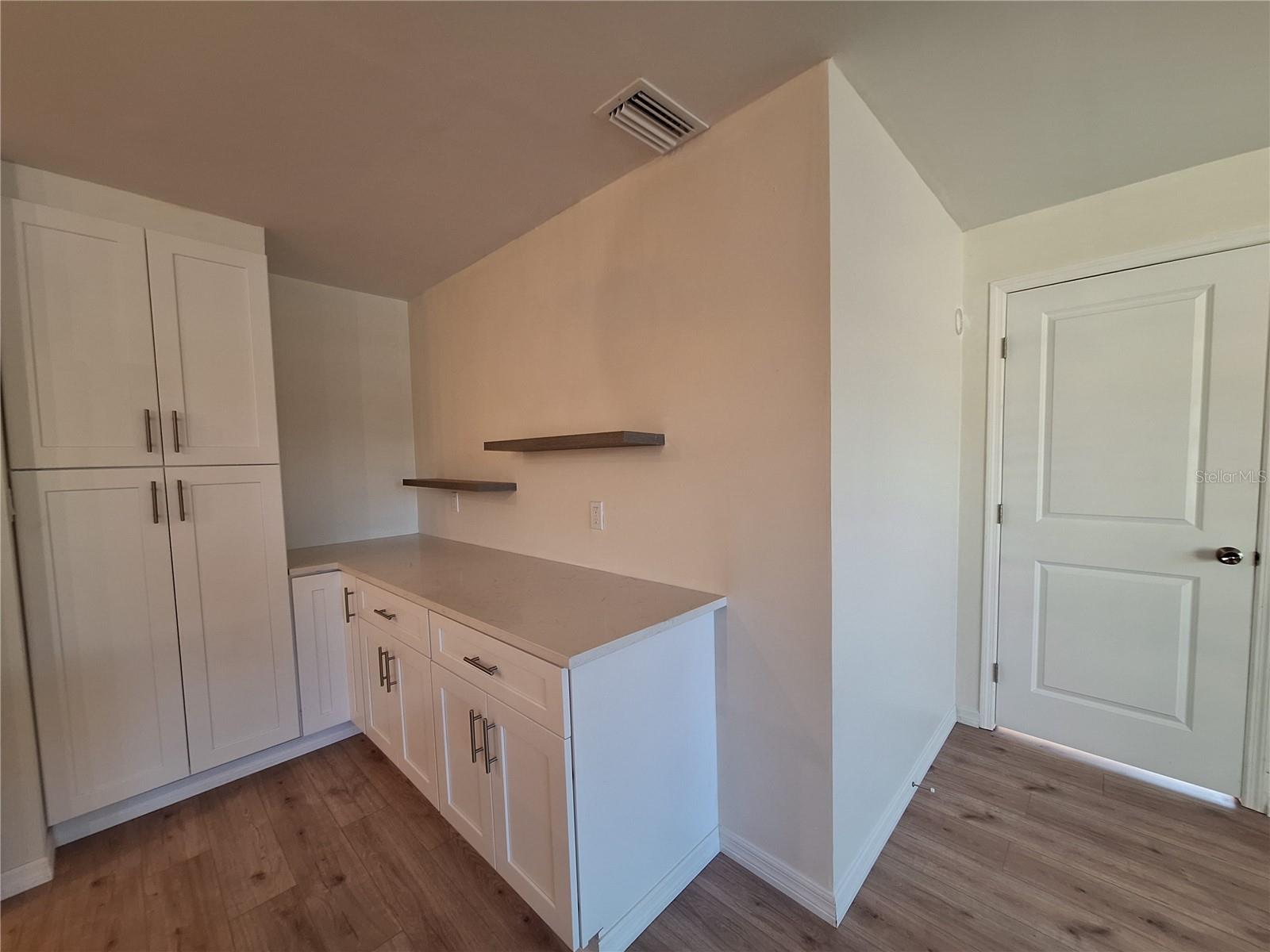 DEL PRADO IMPERIAL - Residential